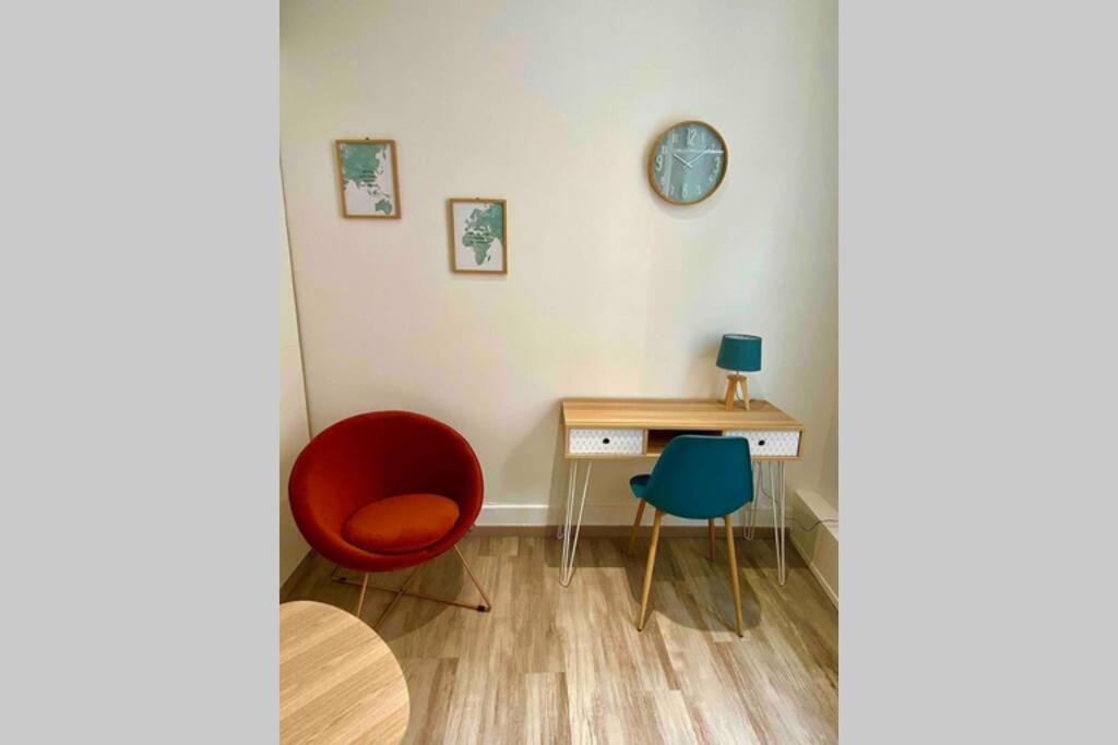 Appartement De Charme Plein Coeur De Moulins Мулен Экстерьер фото